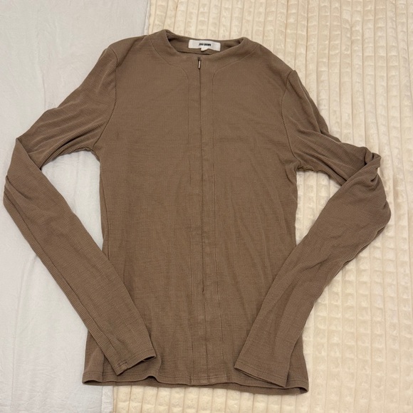 Joah Brown Invisible Zip Long Sleeve Top Taupe - Picture 3 of 4